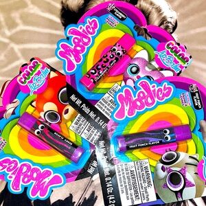 😛💜🤪• 💜 MOODIES x Lip Balm Vibes x 💙• 😛💙🤪